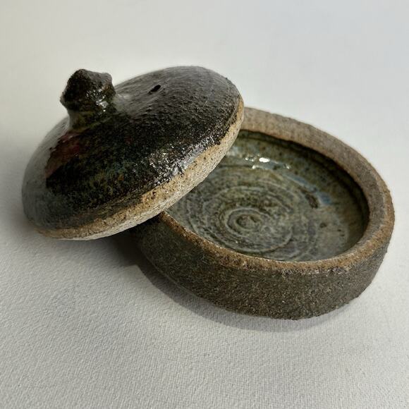 Pottery Shigaraki Ware Ceramic Lidded bowl 4” Home Decor Trinket Dish - Picture 3 of 12